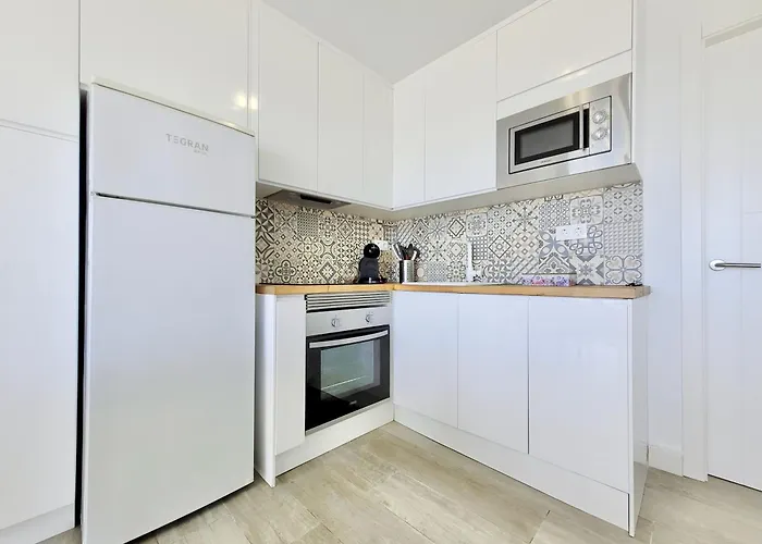 Summer Breeze Penthouse 아파트 *