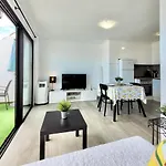 Апартаменты Summer Breeze Penthouse *